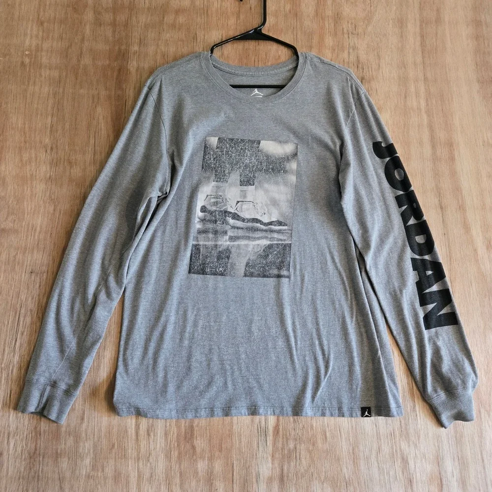 Jordan Retro 11 Concord Photo Men's Large Grey Long Sleeve Graphic T-Shirt